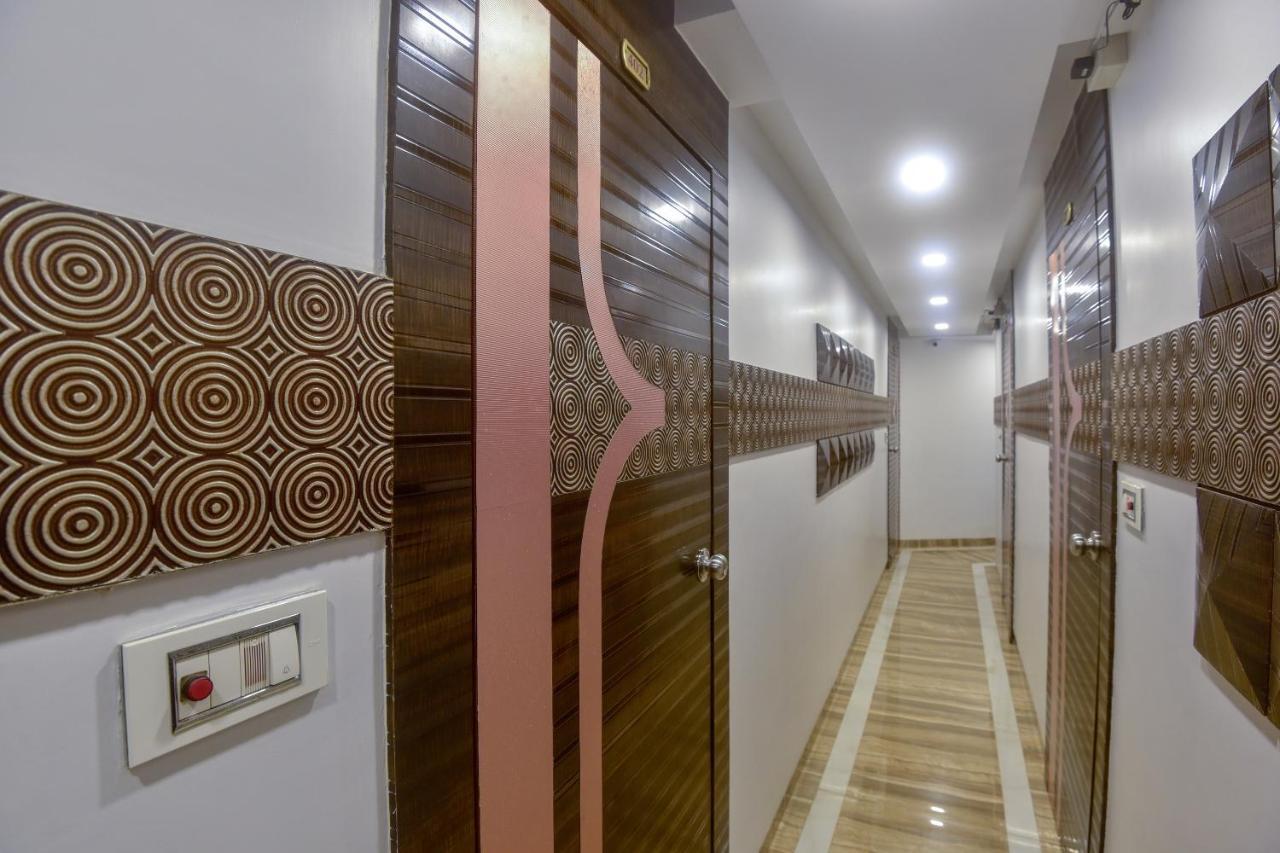 Oyo 28893 Hotel Gulf Mumbai Bagian luar foto