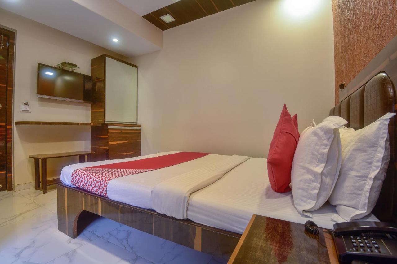Oyo 28893 Hotel Gulf Mumbai Bagian luar foto
