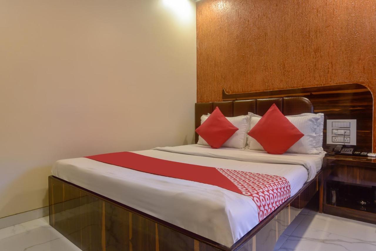 Oyo 28893 Hotel Gulf Mumbai Bagian luar foto