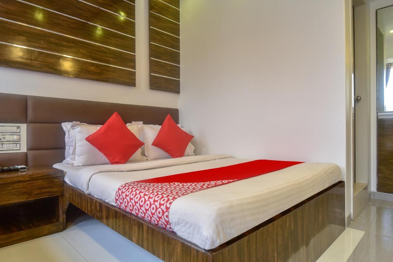 Oyo 28893 Hotel Gulf Mumbai Bagian luar foto